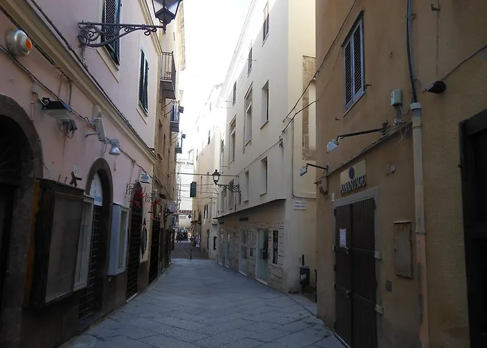 Al Corso , Apartman *