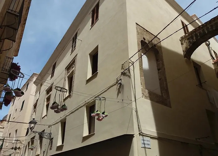 Al Corso , Apartman *